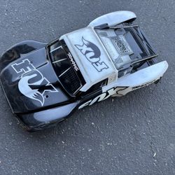 Traxxas 1/10 Slash Body. 