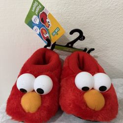 NWT Sesame Street Puppet Slippers Baby Shoes Size S (3-4) Red