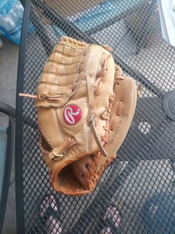 Rawlings 9380 baseball mitt