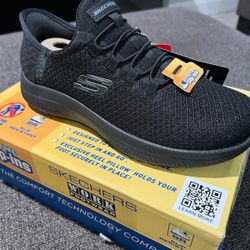 Womens Size 5.5 Skechers