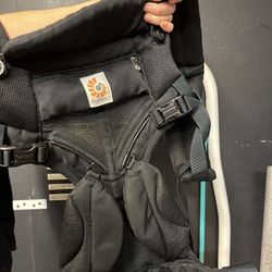 ERGOBABY Omni Breeze Baby Carrier - Onyx Black