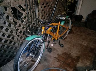 Schwinn stretch beach cruiser