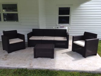 Outdoor patio furniture