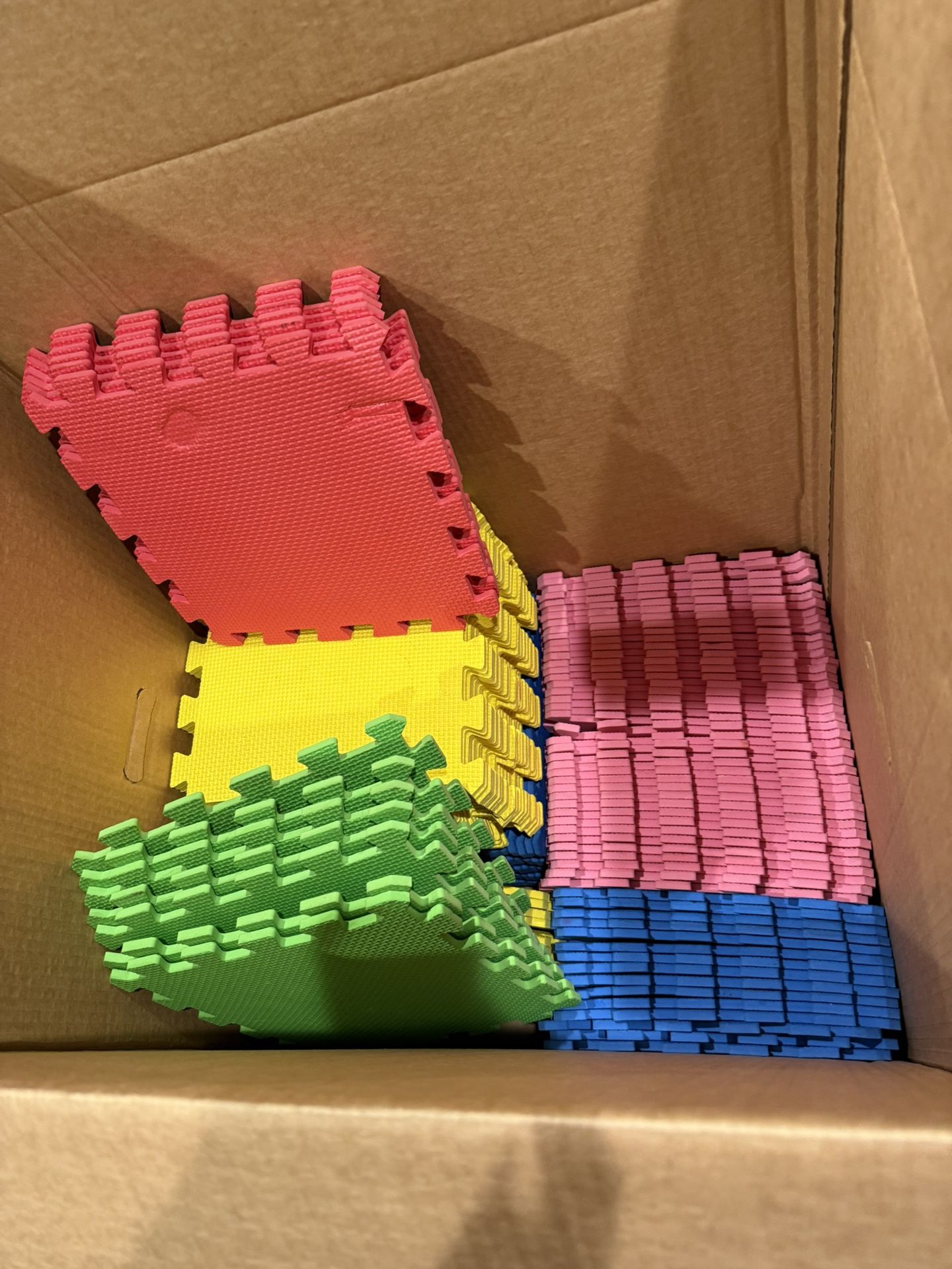 Foam Mat - Around 220 Pieces