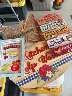 Pioneer woman decor no longer sold in stores