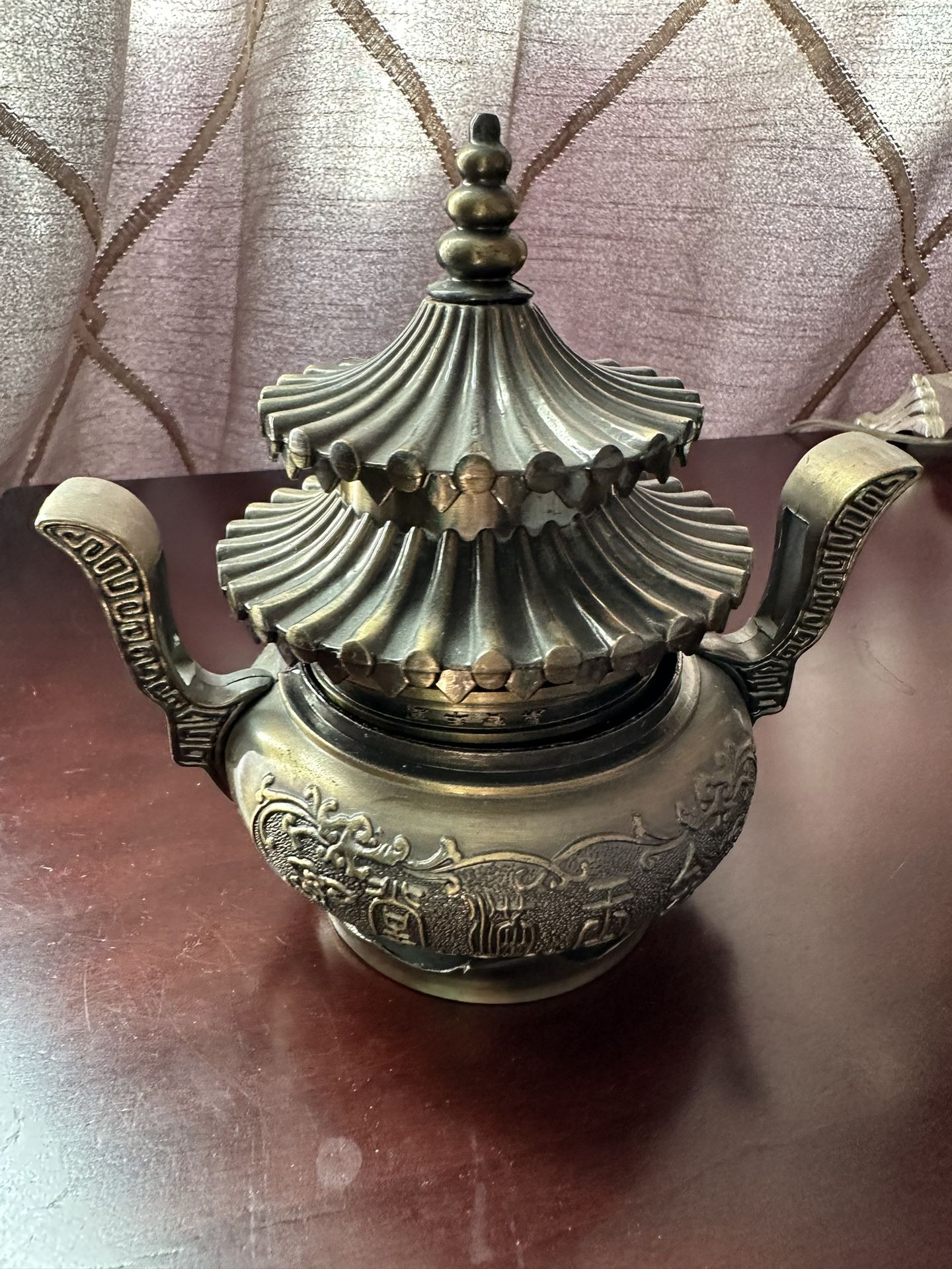 Asian Chinese incense burner - antique