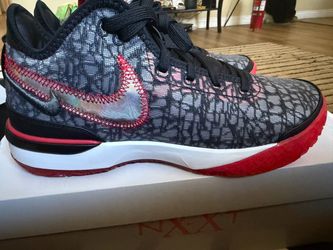 Nike LeBron Next Gen Basketball Sneakers. Size 9.5 men