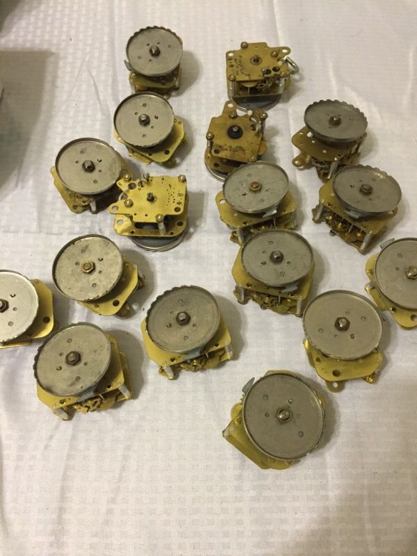 17 Clock Gears