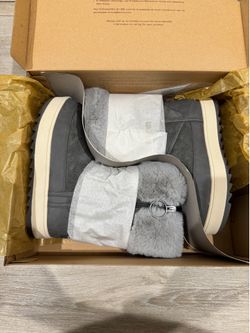 Koolaburra By UGG Tynlee Gray Waterproof Boots Size 6 Women’s