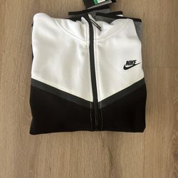 Nike Tech Fleece Black And Gray