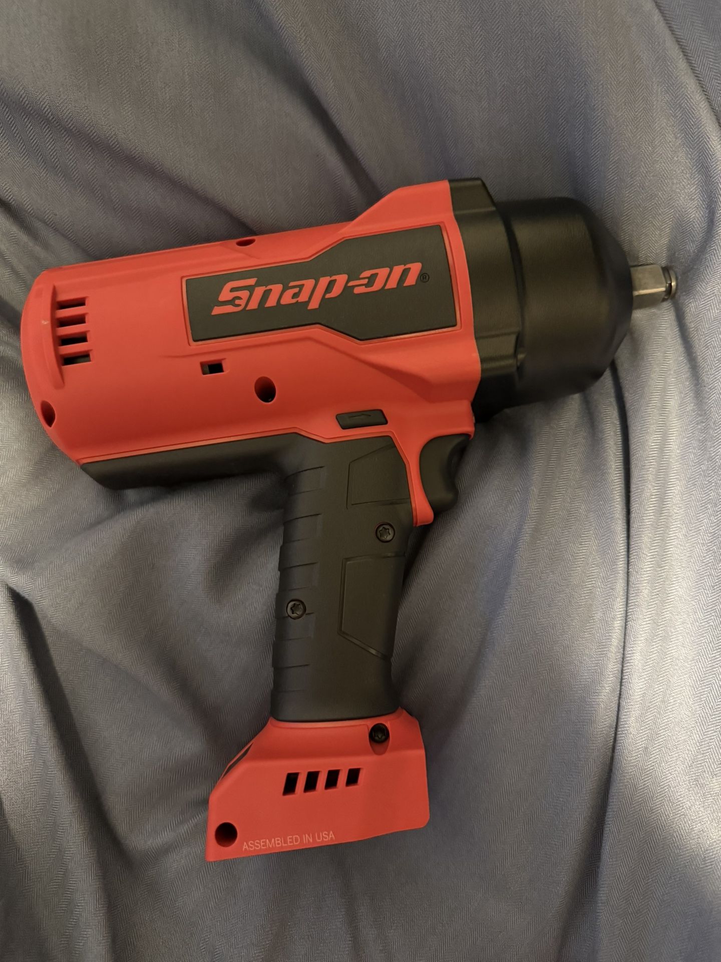 Snap On 18 V 1/2" Drive MonsterLithium Cordless Impact Wrench (Tool Only) Red Color