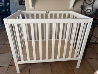 Mini Crib