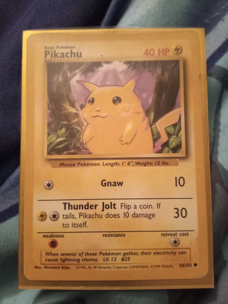 1995 Rare Pikachu Pokemon Card 