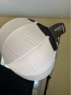 Amaran 300C with Globe