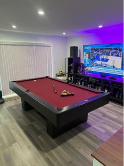 Olhausen 8’ Pool Table with over $1500 of accessories!