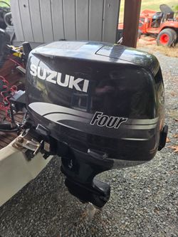Suzuki 15 Outboard Motor