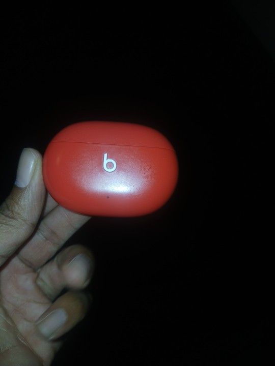 Beats Studio Buds