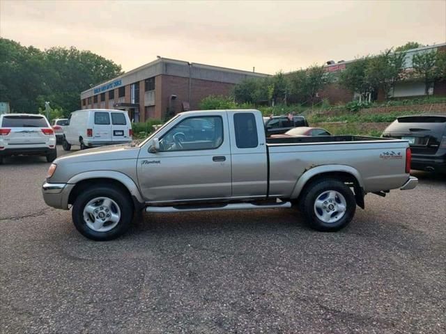 2000 Nissan Frontier 2WD