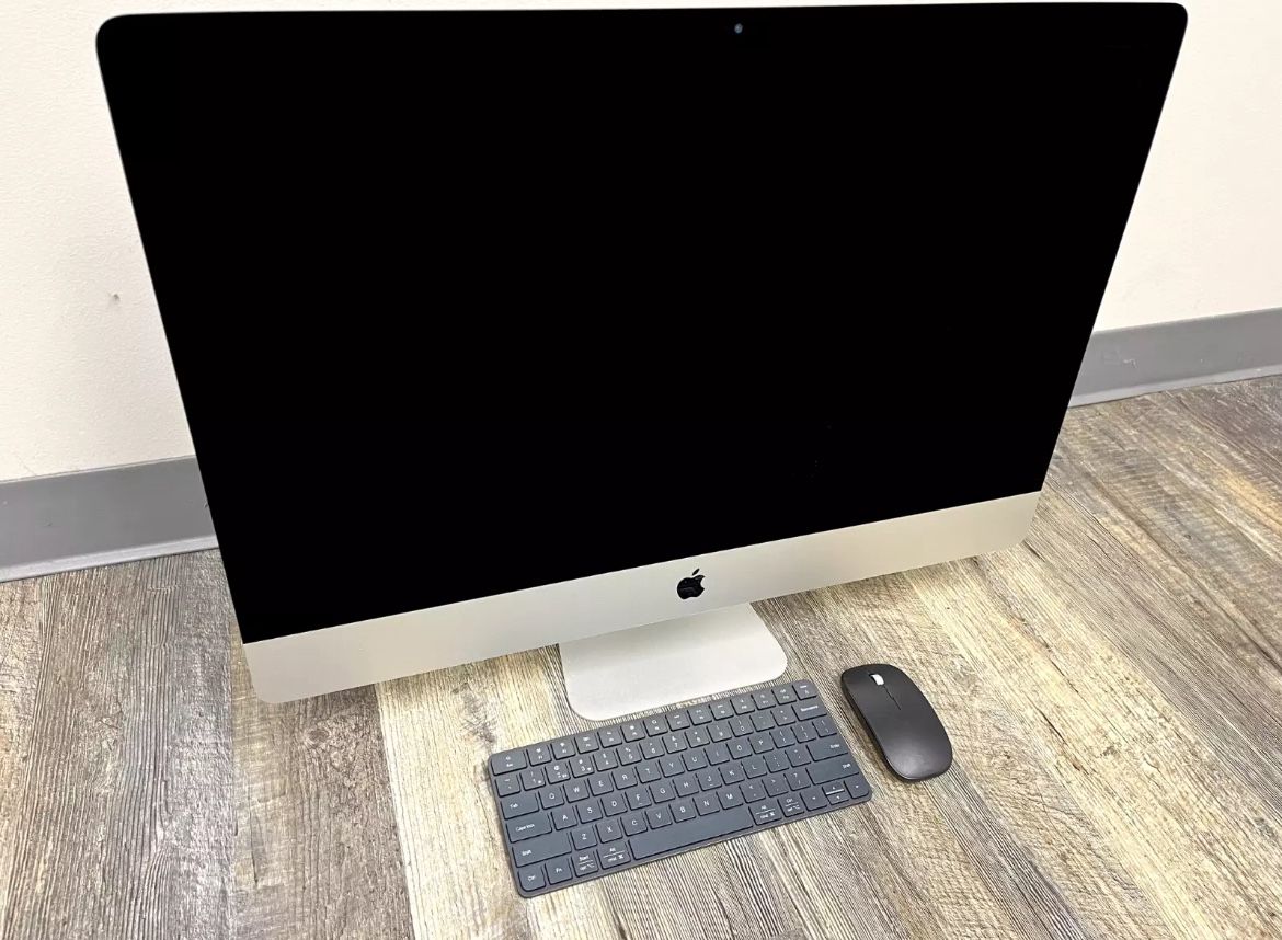 iMac Desktop Fully Loaded 4 Music Recording/Video Editing/Film/Photos/ProTools/LogicAbletonFinal CutAntaresFl Studio/Adobe Suite More!!