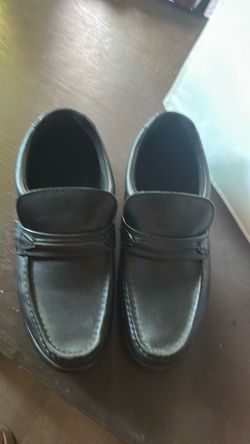 Black Leather Slip-On Loafers size 9.5