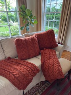 Pillows and matching trows