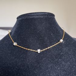Vintage Necklace With Gold Chain And Rhinestones 