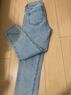 Pacsun High-Waisted Mom Jeans - Medium Wash