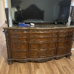 Queen 6 piece bedroom set with marble