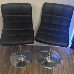 Bar Stools/Chairs