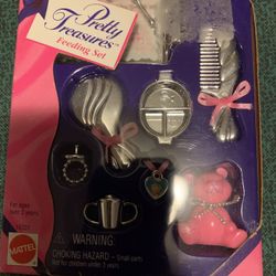 1996 Mattel KELLY Pretty Treasures Feeding Set