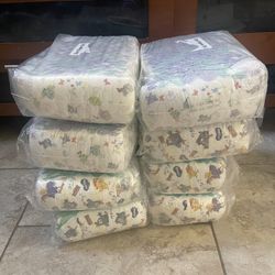 200 Pieces Size 6 Diapers 