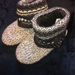 Slippers 