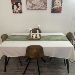 Kitchen Table 4 Chairs 