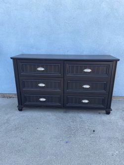 6 Drawer dark brown Dresser