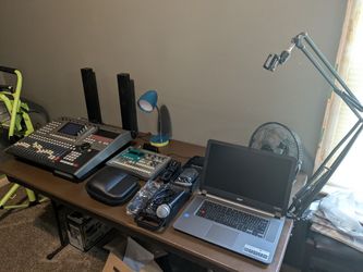 Small Podcast Studio 