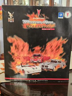 PONTIAC COLLECTIBLES