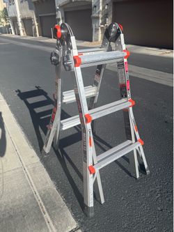 Little Giant Multi 13 Ladder – Type IA 300lb Rated – Excellent Condition