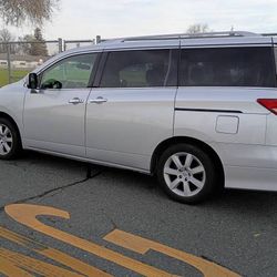 2012 Nissan Quest