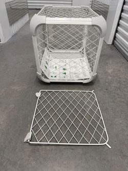Diggs Evolv Small White Dog Crate Kennel 23 x 16 x 18 2 Door Adjustable Doors