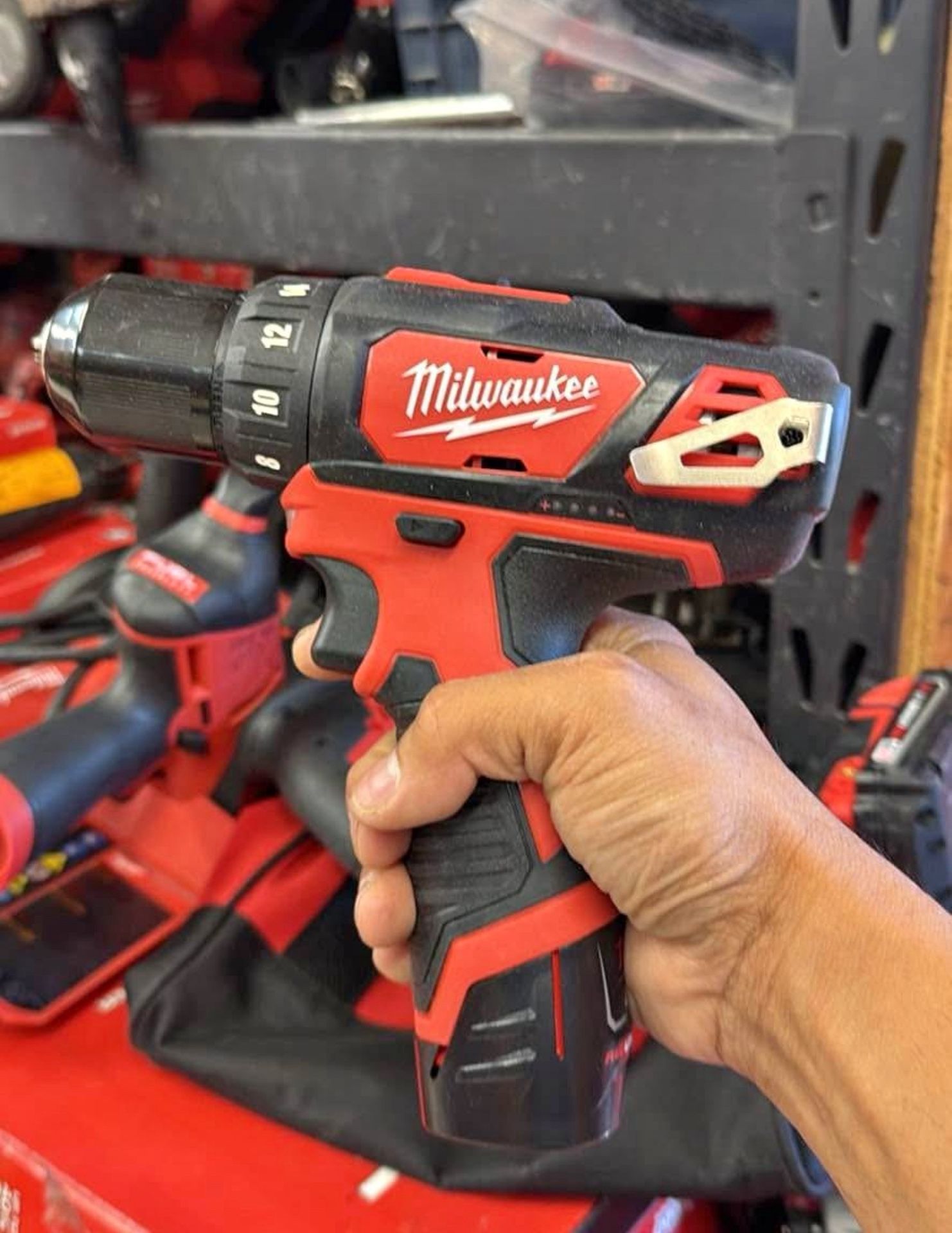 Milwaukee M12 Cordless Drill With Battery 
