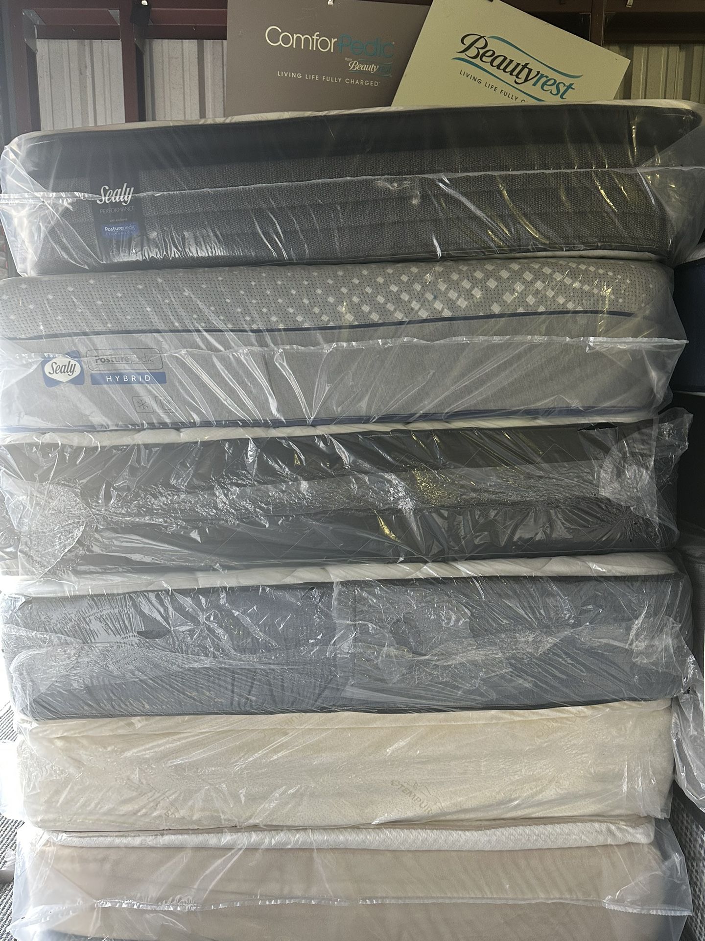 Queen Size mattress With warranty & boxspring