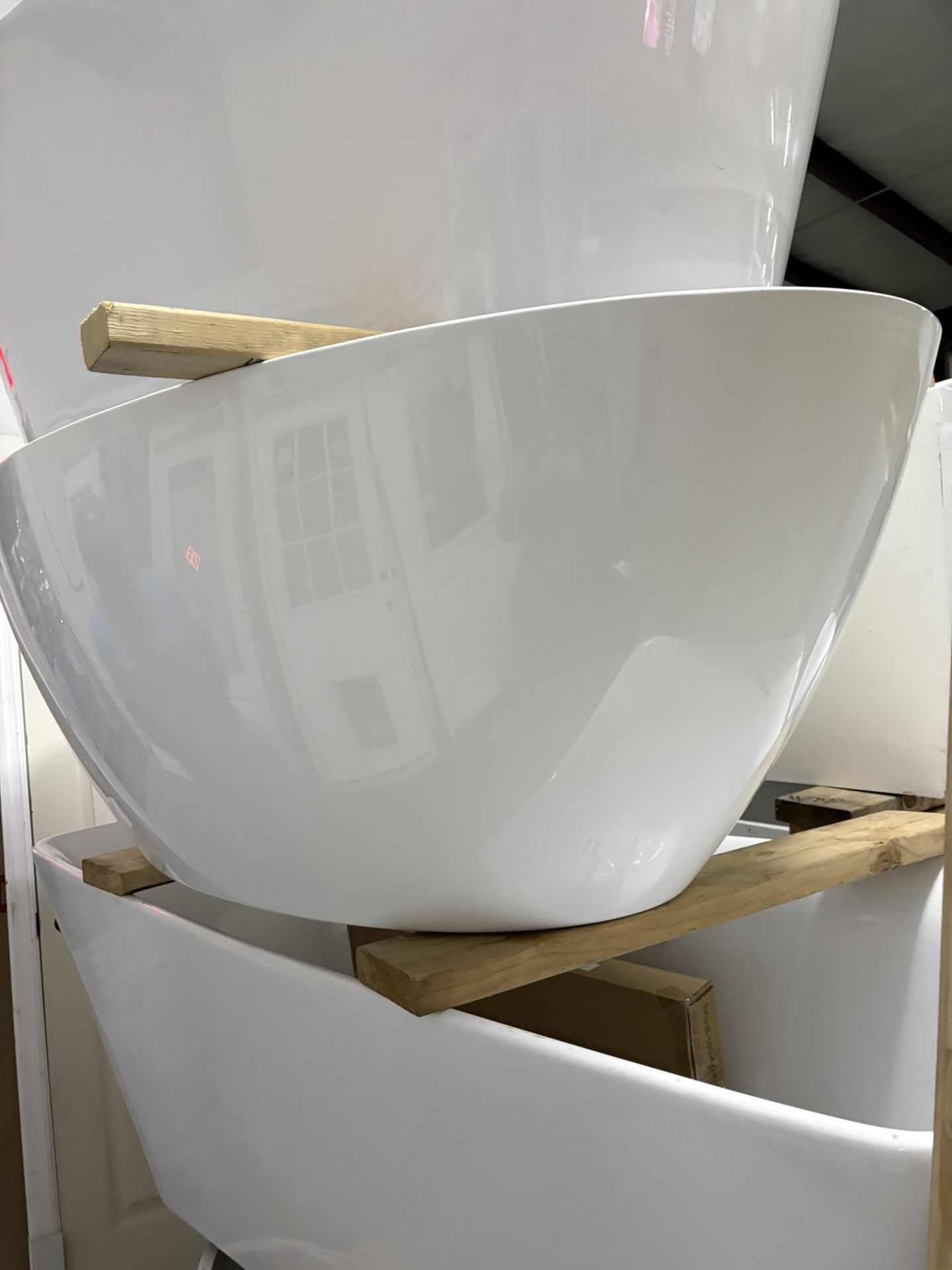 Freestanding Tubs  $500-$600
