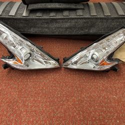 2009-17 Nissan 370Z Left & Right HID Xenon Headlights (New Morimoto Lenses)