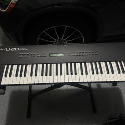 Roland U-20 Synthesizer
