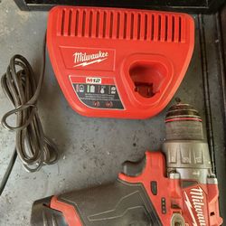 M12 Fuel Hammer Drill