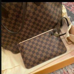 SOLD ⭐️ Authentic Louis Vuitton Neverfull MM ❤️