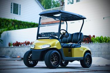 2018 🔋 LITHIUM EZGO RXV Golf Cart ⛳️
