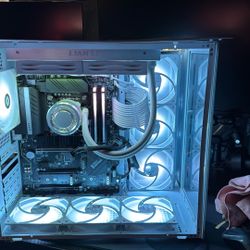 New GAMING PC JUST BUILD 