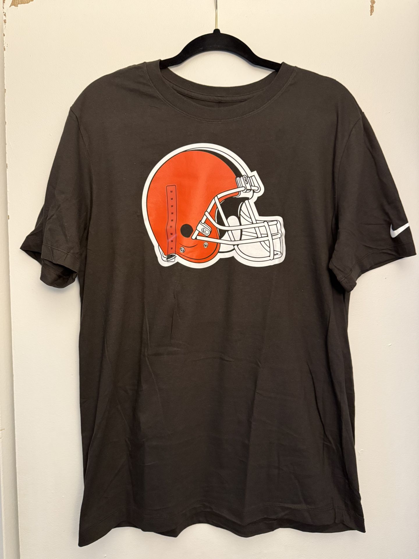 Nike Men's Cleveland Browns Seal Brown Essential Logo T-Shirt