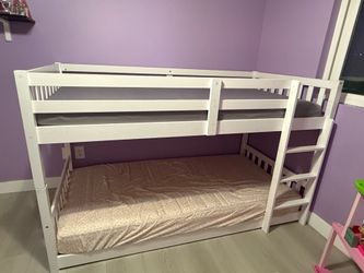 Bunk bed with 2 twin Mattress